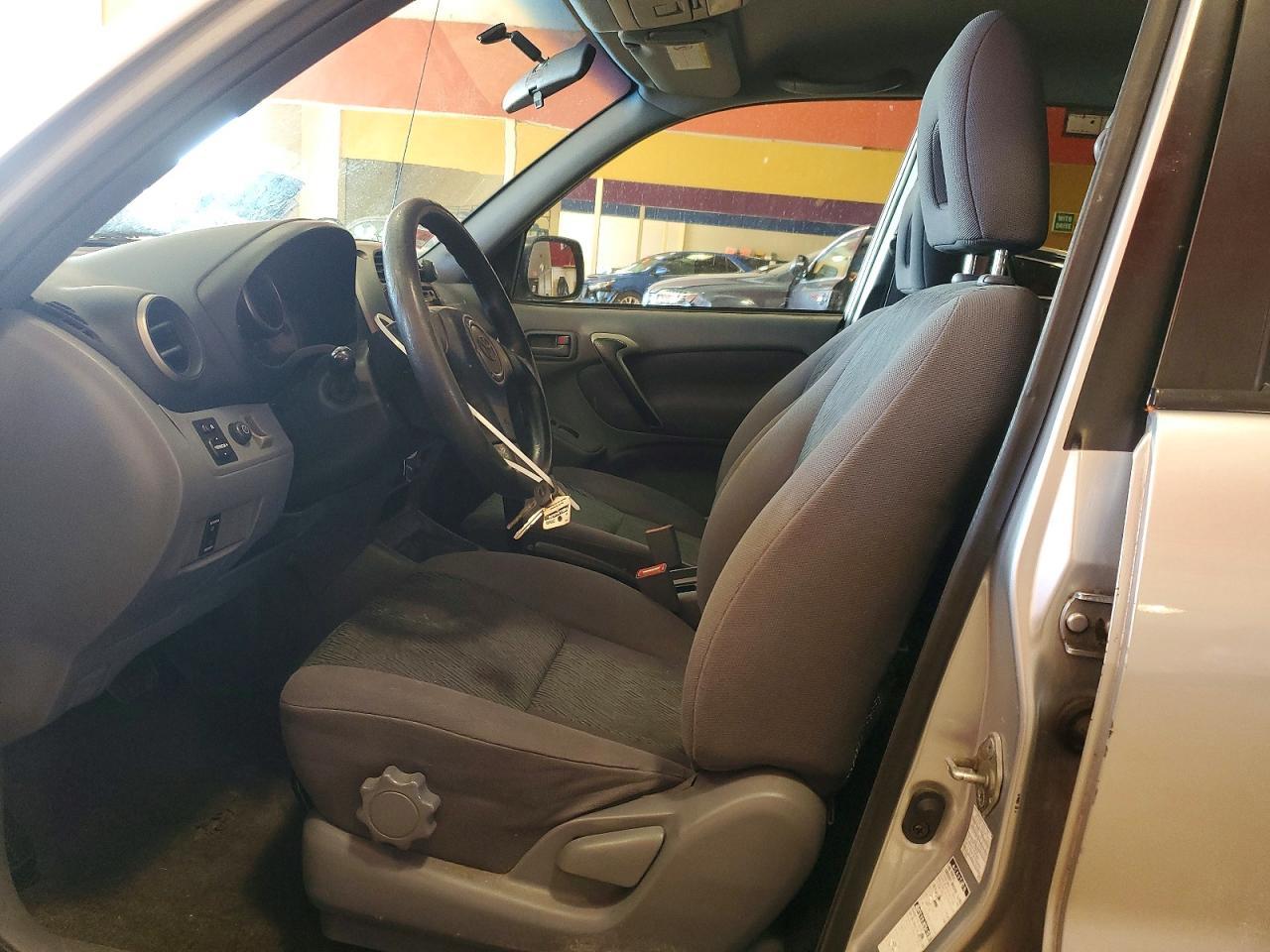 2002 Toyota Rav4 Base