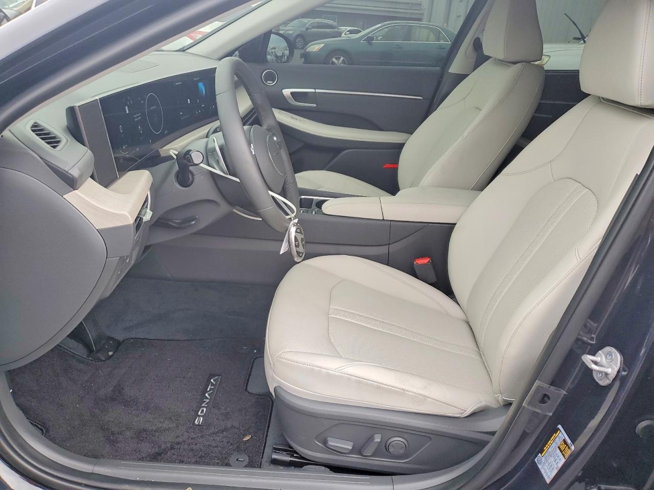 2025 Hyundai Sonata Hybrid