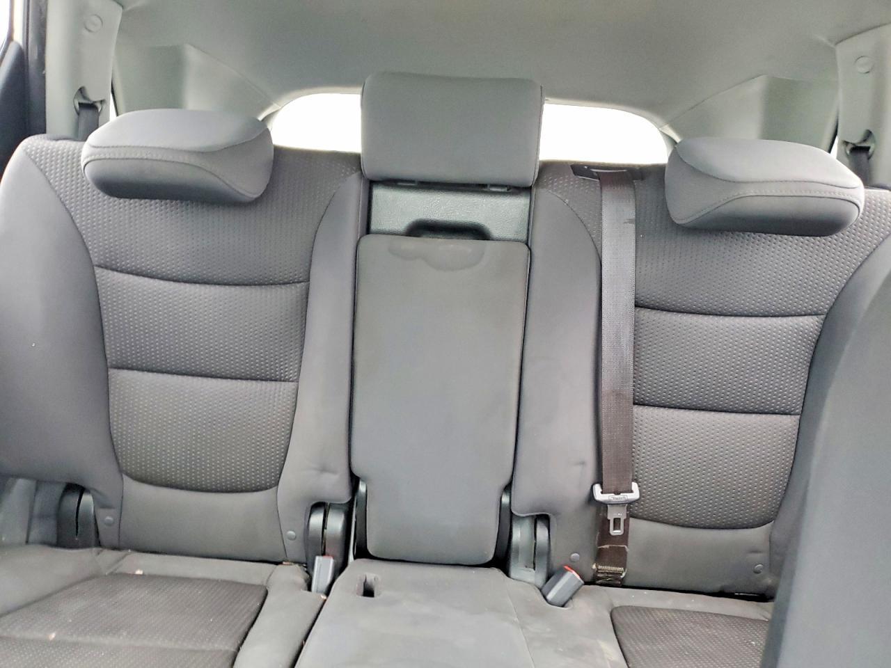 2011 KIA Sorento lx