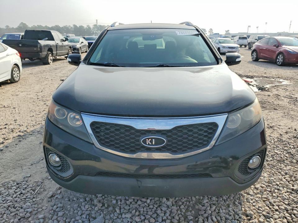 2013 KIA Sorento lx