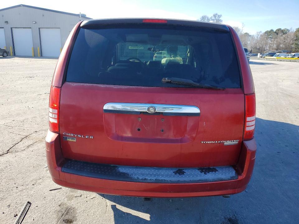 2009 Chrysler Town & Country lx