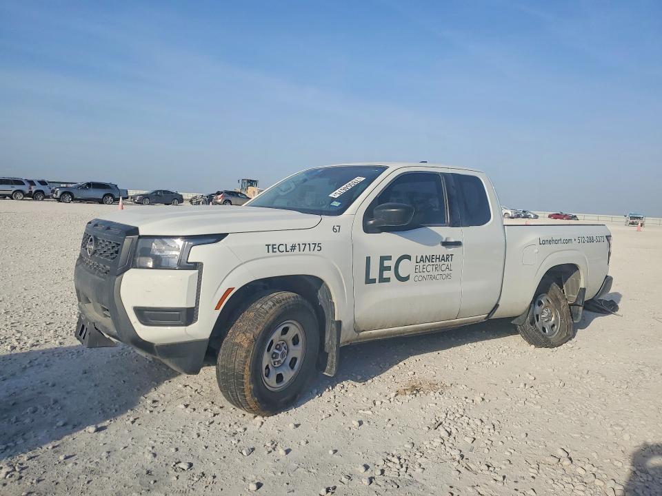 2025 Nissan Frontier s