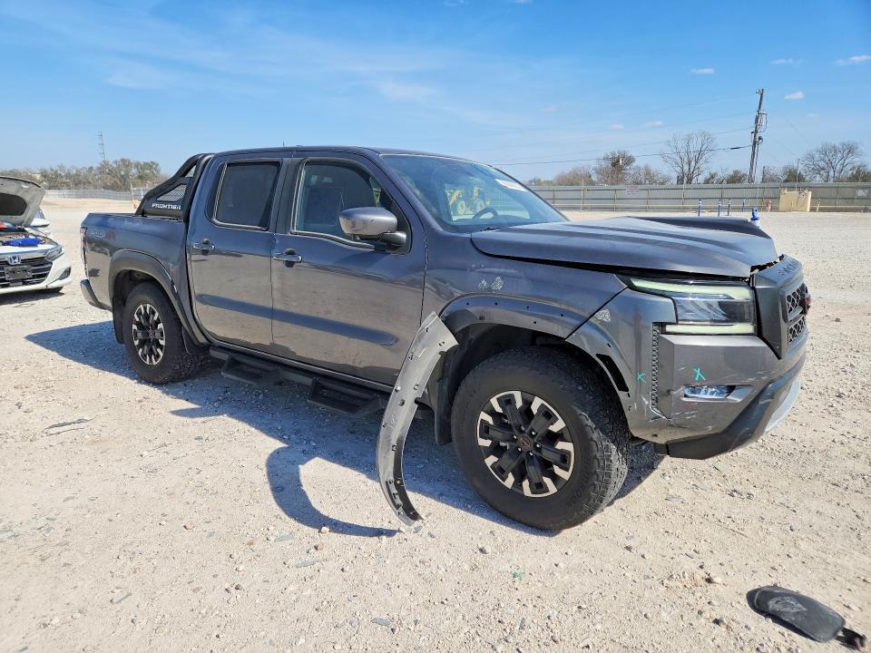 2023 Nissan Frontier s