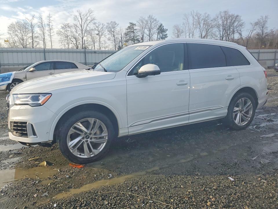 2021 Audi Q7 Premium Plus