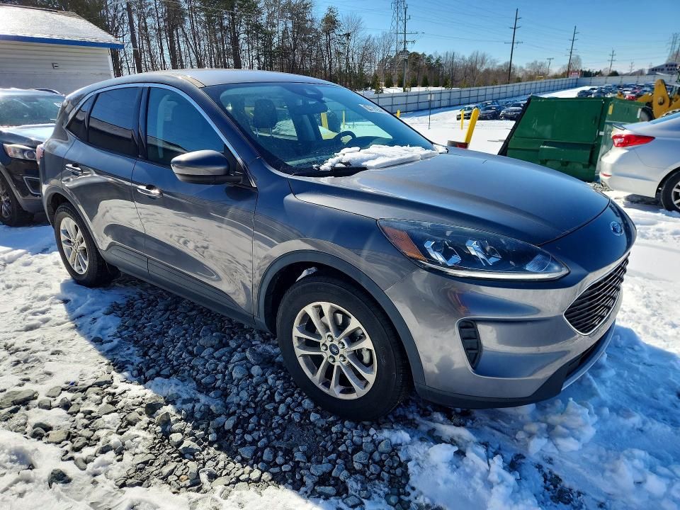 2021 Ford Escape se