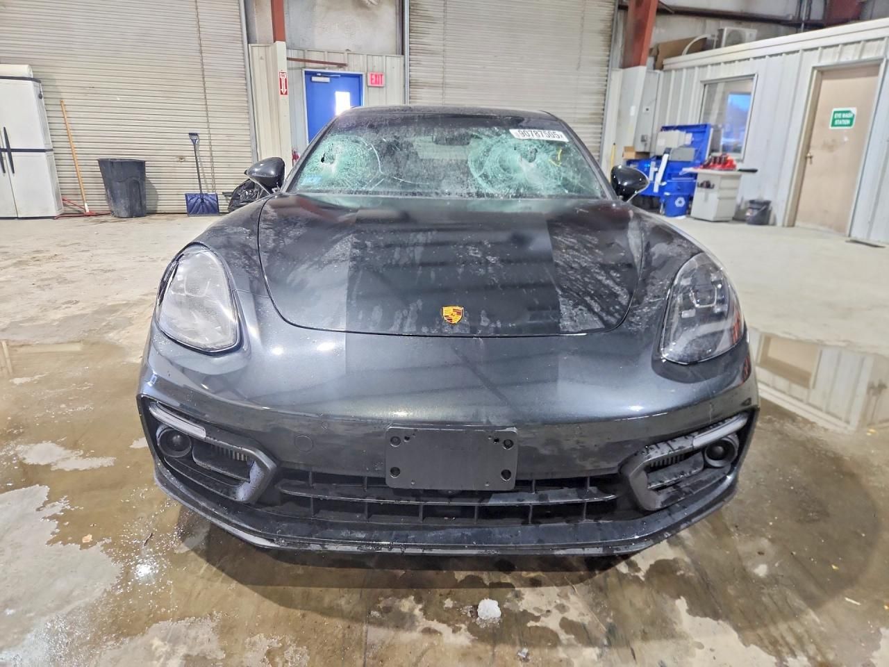 2023 Porsche Panamera Base