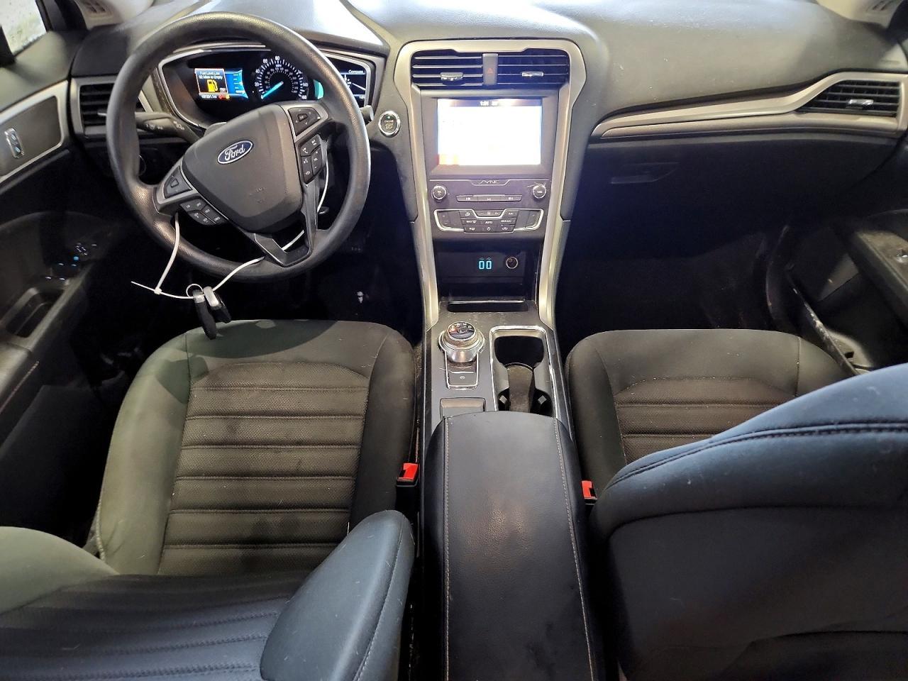 2019 Ford Fusion se