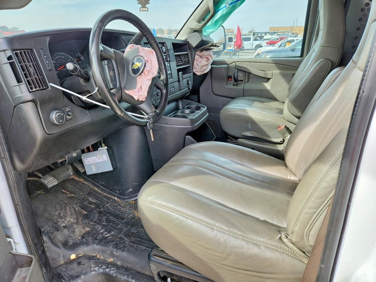 2021 Chevrolet Express 2500 Cargo Utility / Service Van