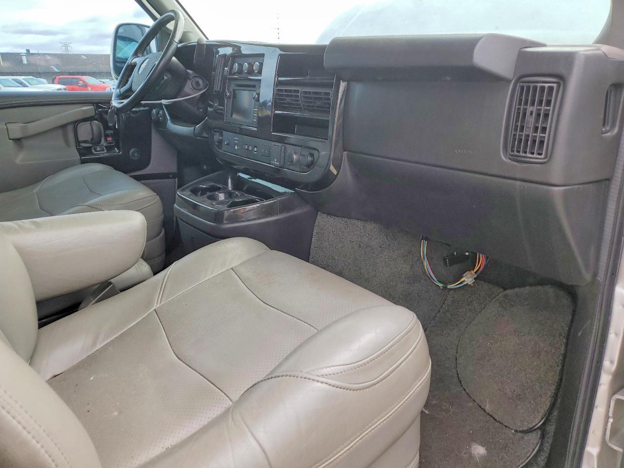 2020 GMC Savana G2500