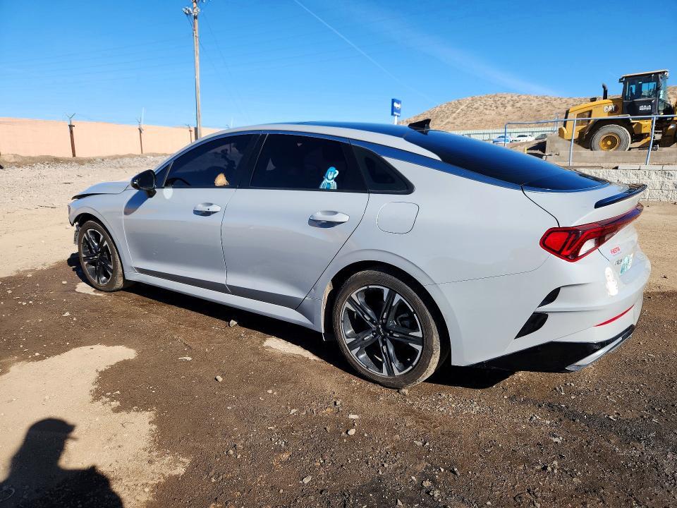 2022 KIA K5