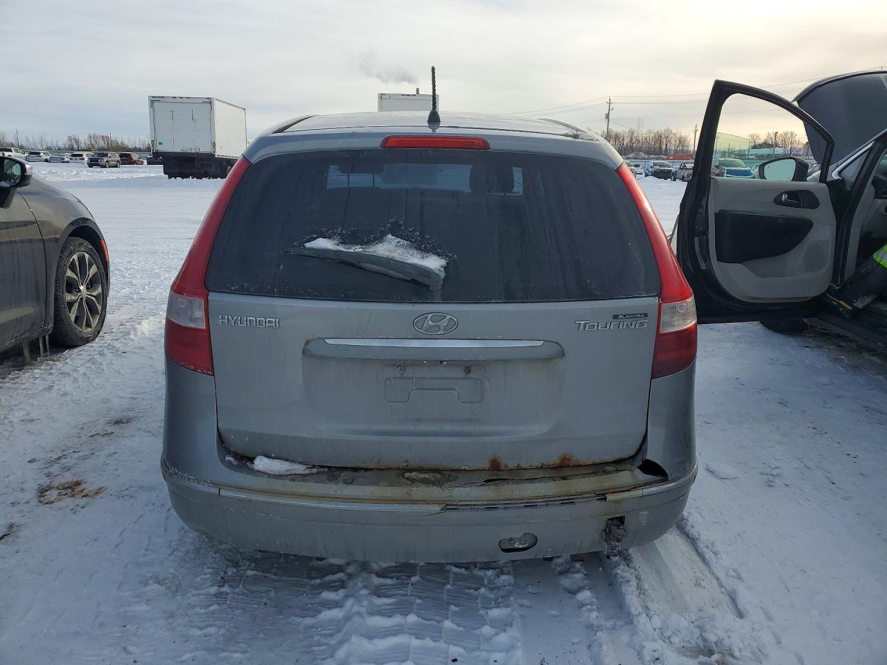 2011 Hyundai Elantra Touring gls