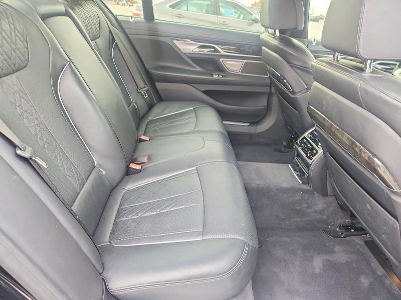 2018 BMW 750 xi