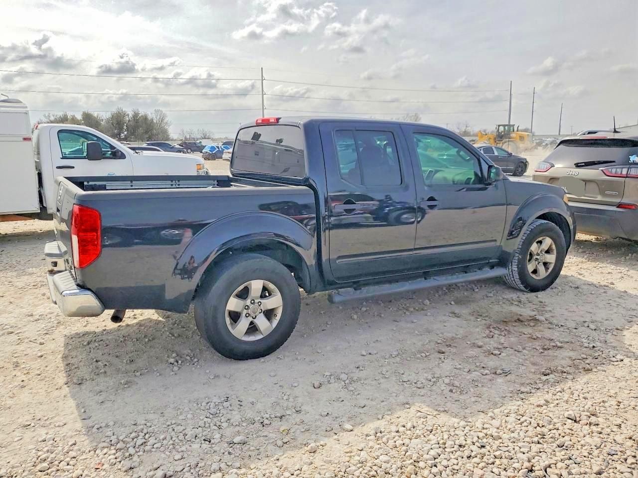 2012 Nissan Frontier s
