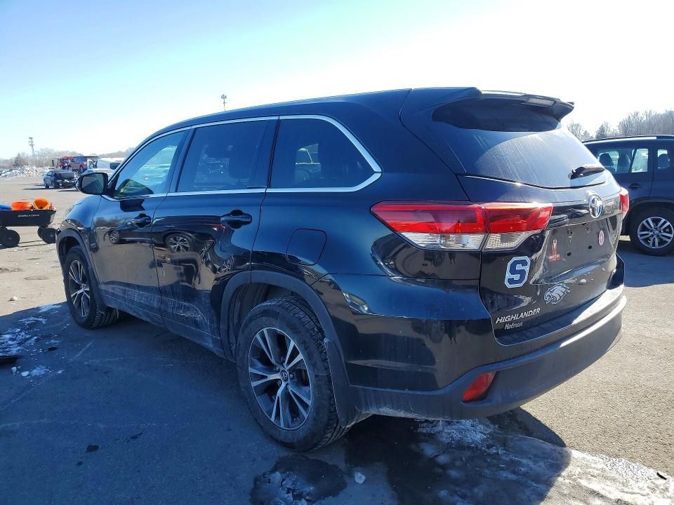 2019 Toyota Highlander le