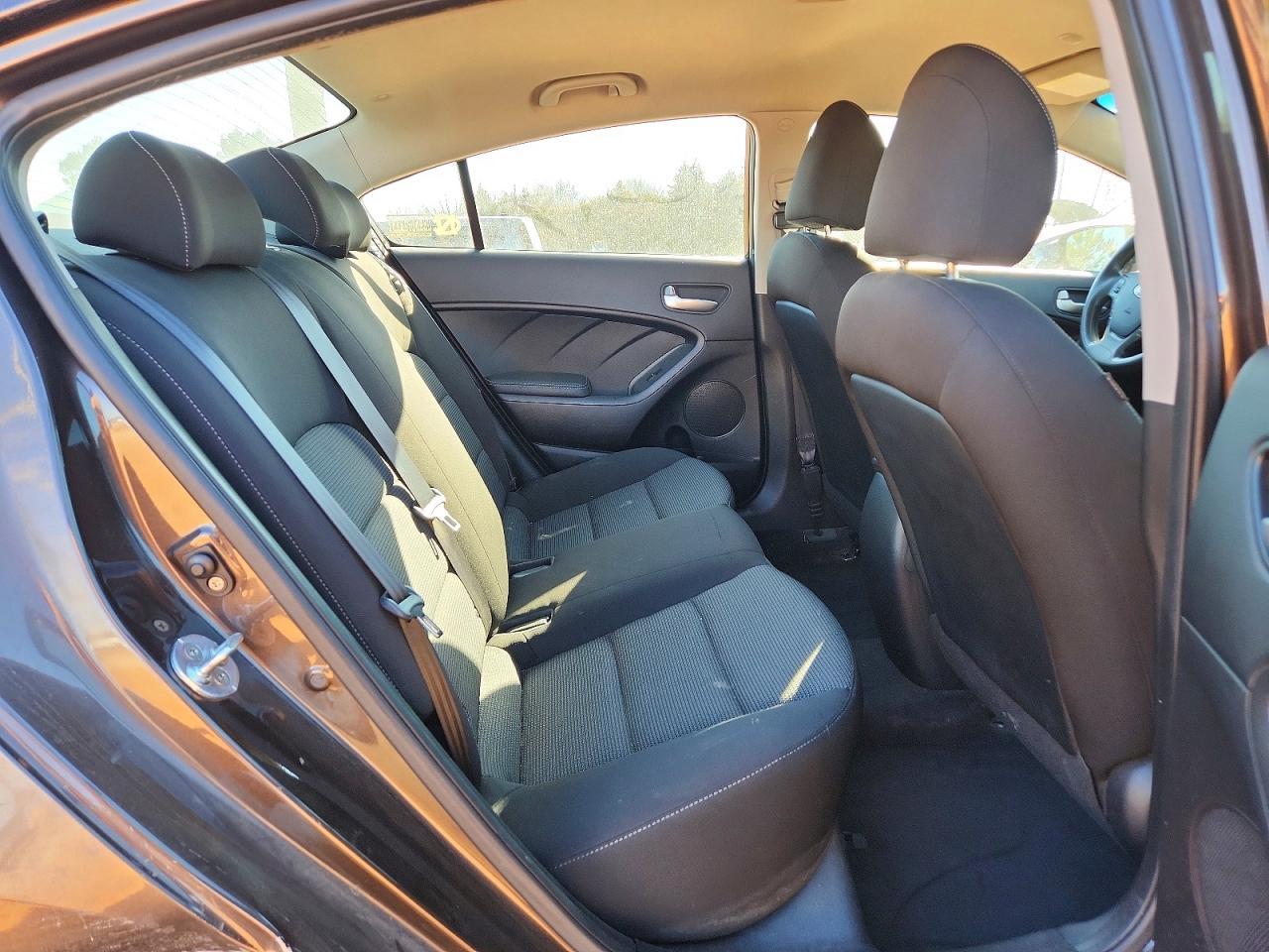 2017 KIA Forte lx