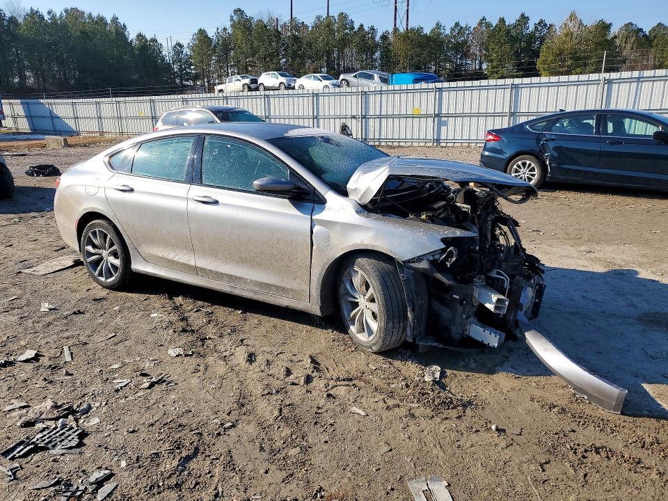 2016 Chrysler 200 s
