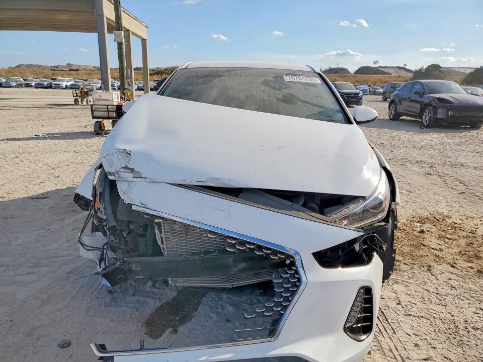 2020 Hyundai Elantra gt Base