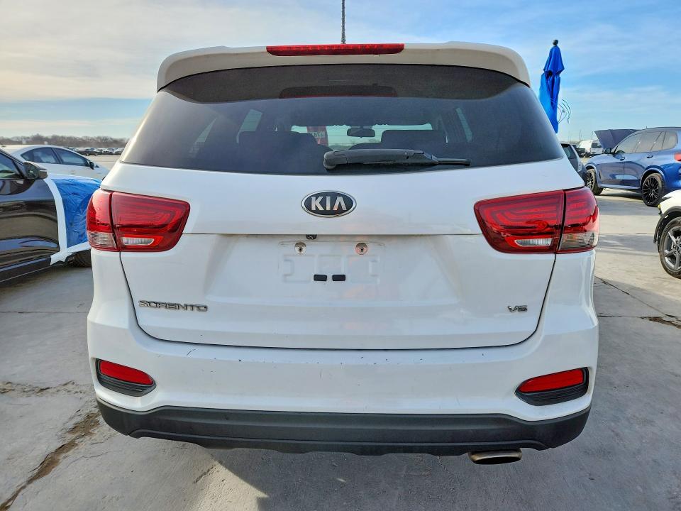 2019 KIA Sorento lx V6