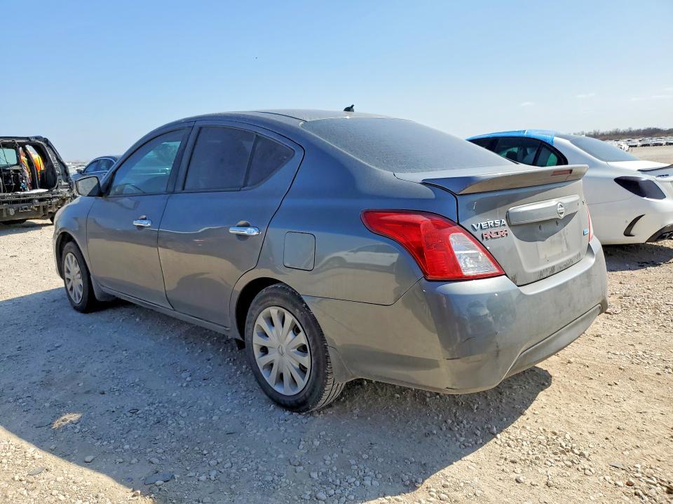 2016 Niss Versa