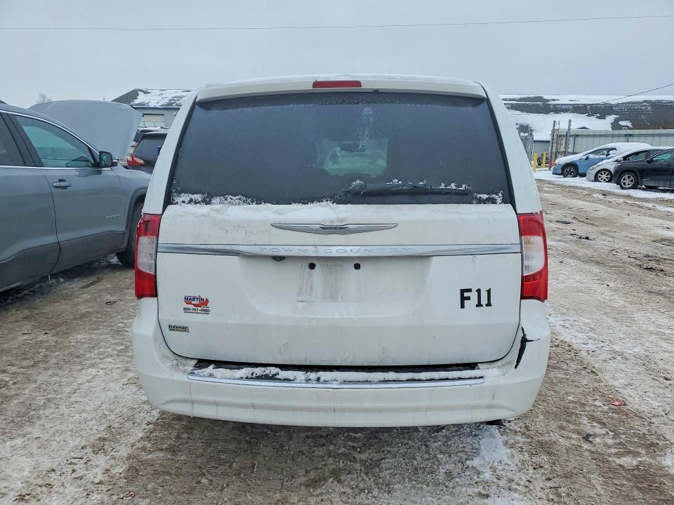 2014 Chrysler Town & Country Touring