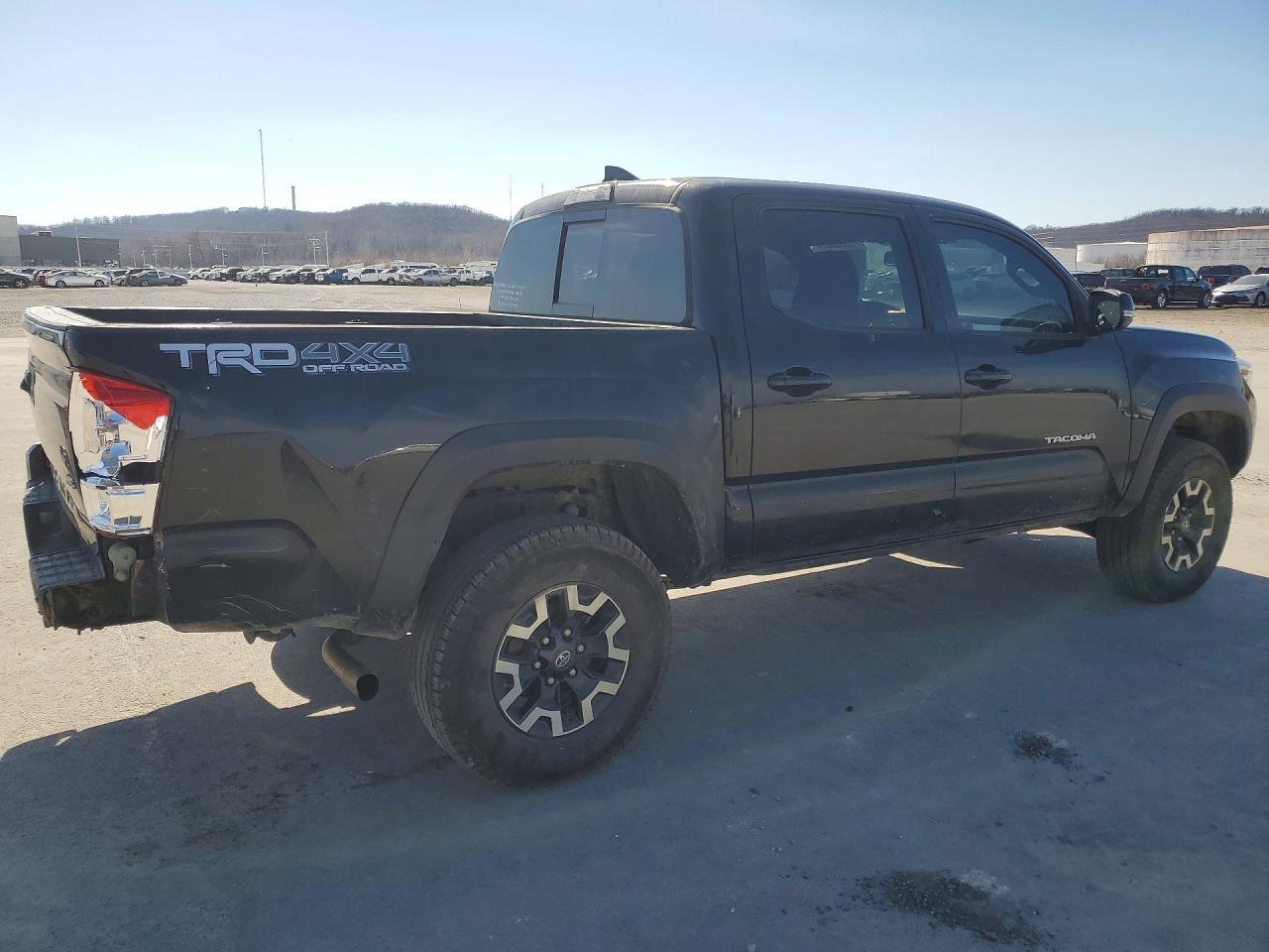 2017 Toyota Tacoma TRD OFF-Road