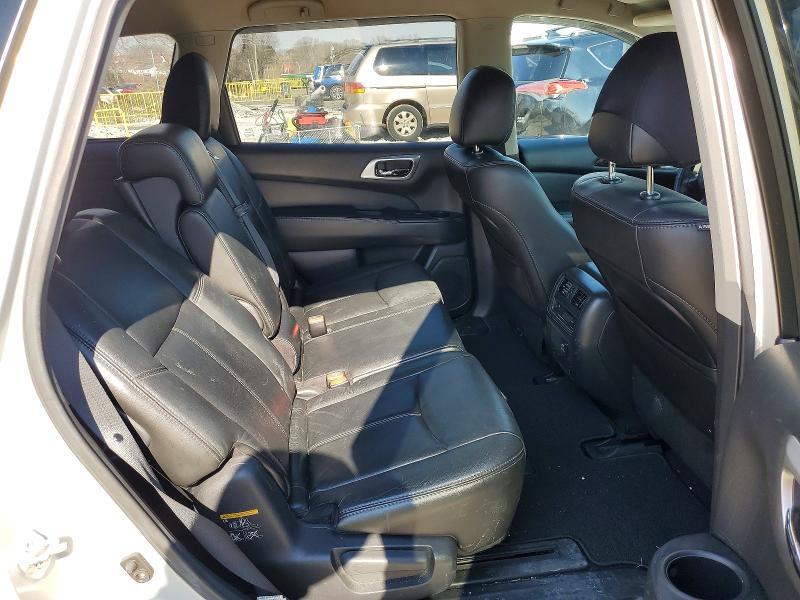 2014 Nissan Pathfinder sl