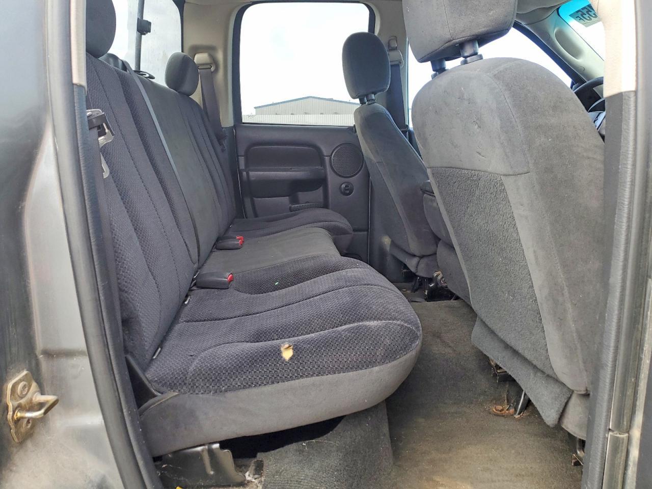 2005 Dodge RAM 1500 ST