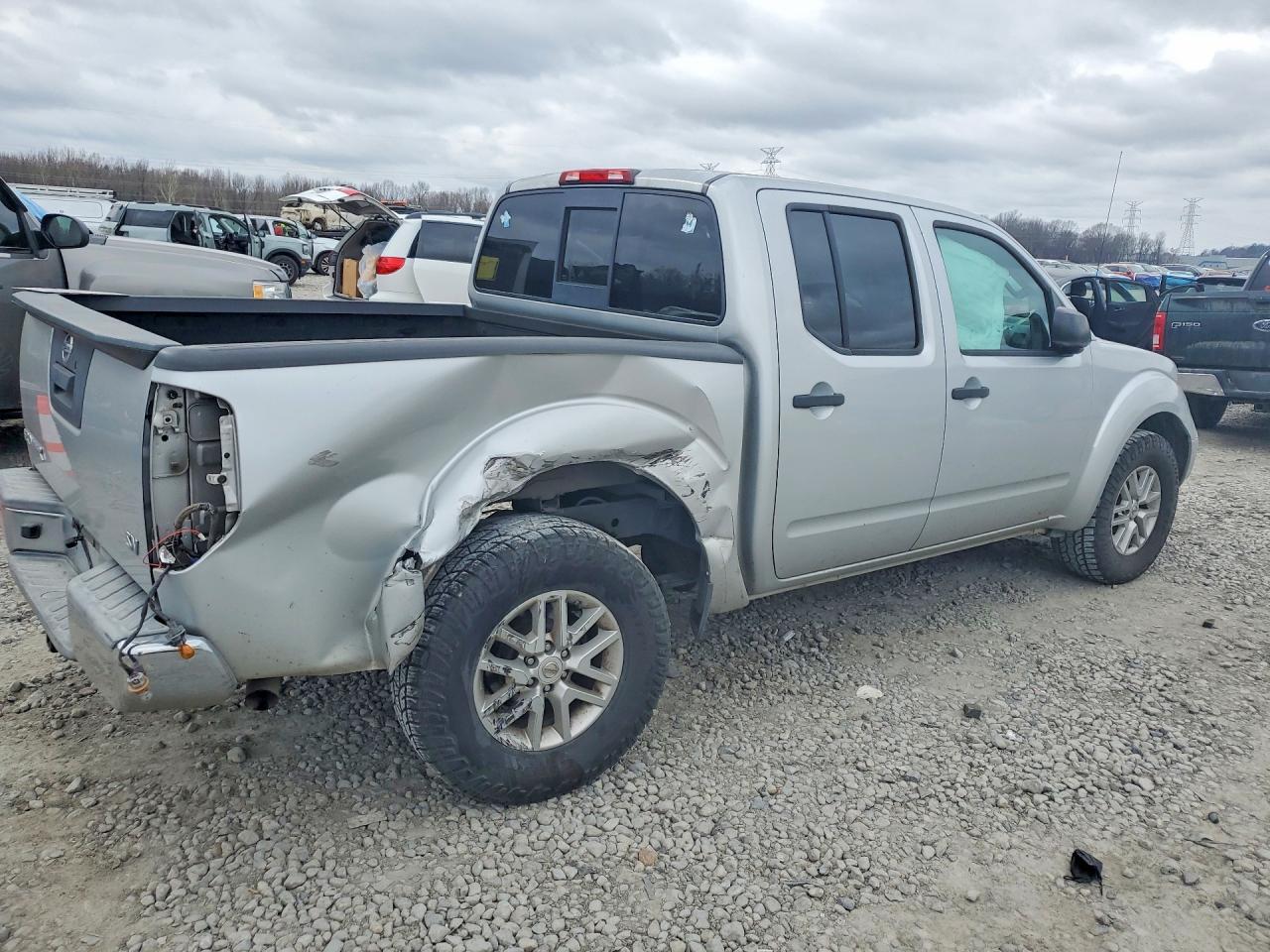 2016 Nissan Frontier SV