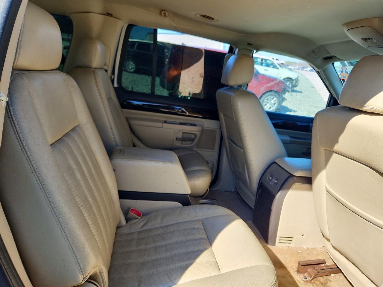 2003 Lincoln Aviator