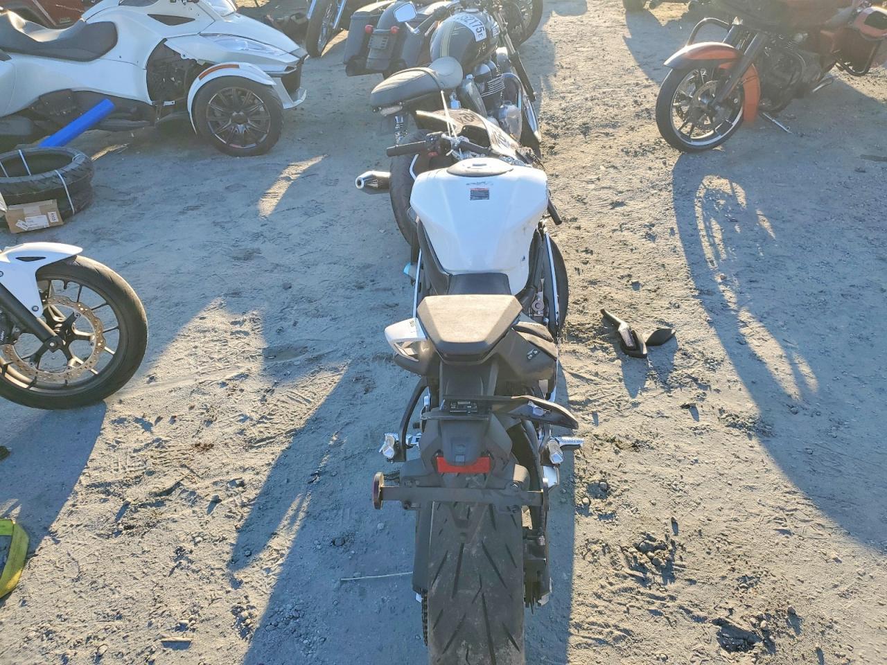 2025 Cf Moto 675SS