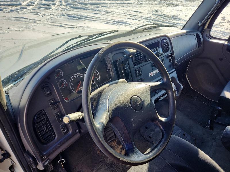 2015 Freightliner Business Class M2 box Truck