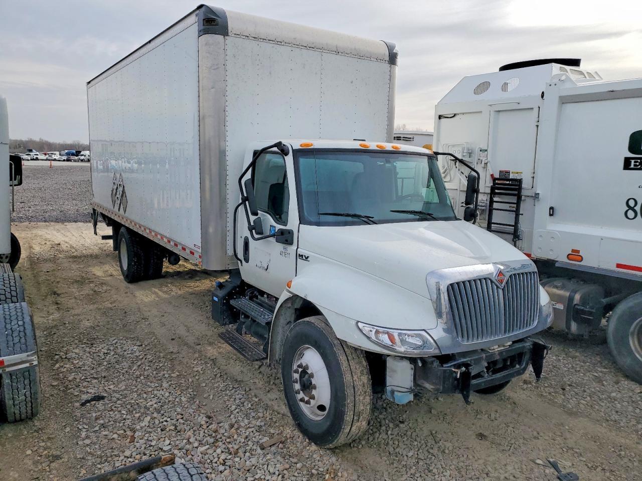 2022 International MV607 BOX Truck
