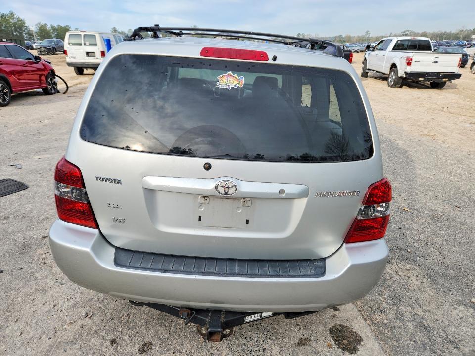 2004 Toyota Highlander Base