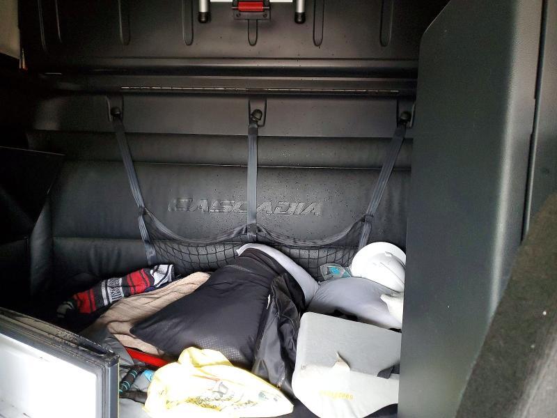 2025 Freigliner Cascadia 126