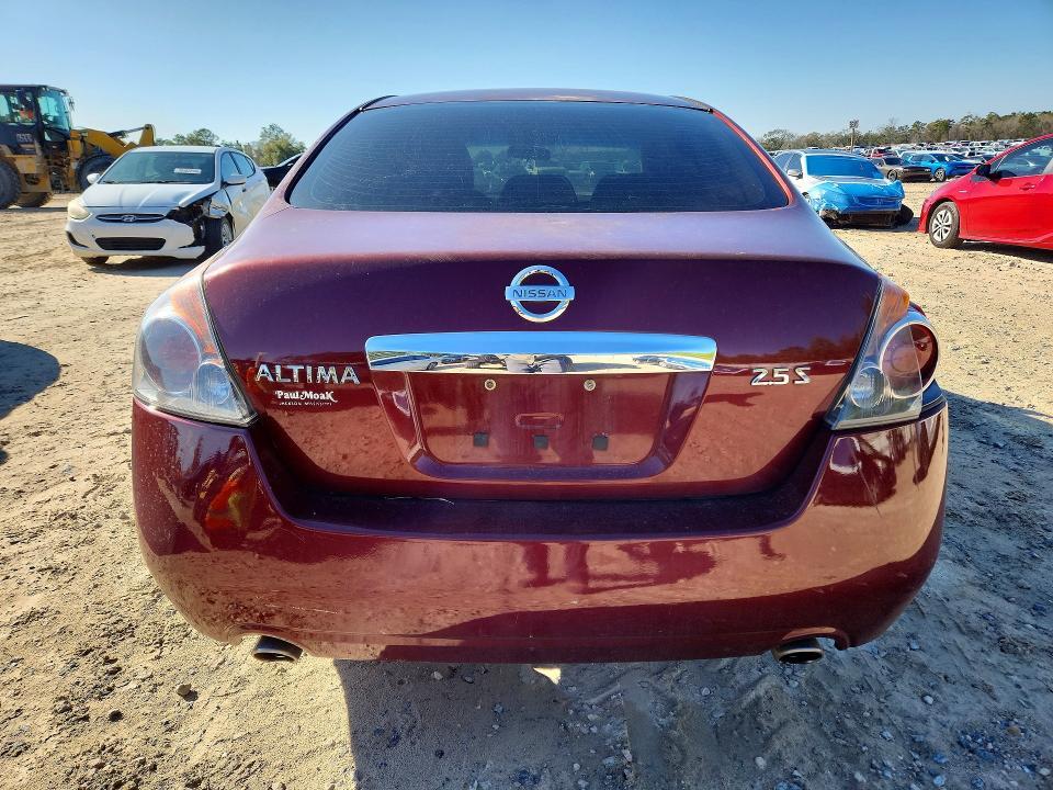2010 Nissan Altima Base