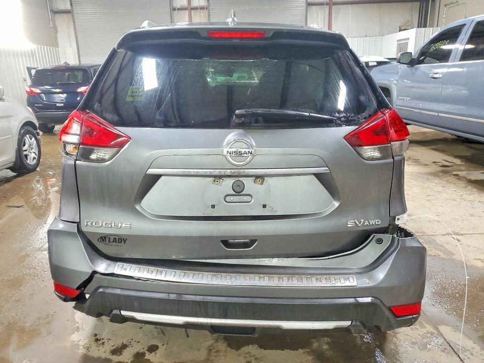 2017 Nissan Rogue sv