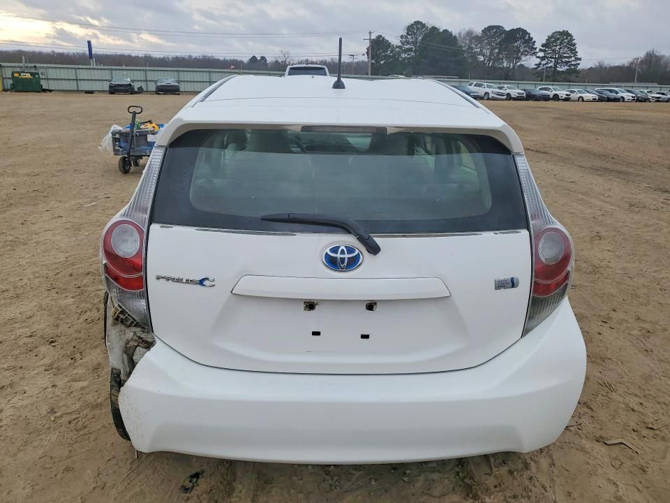 2014 Toyota Prius c