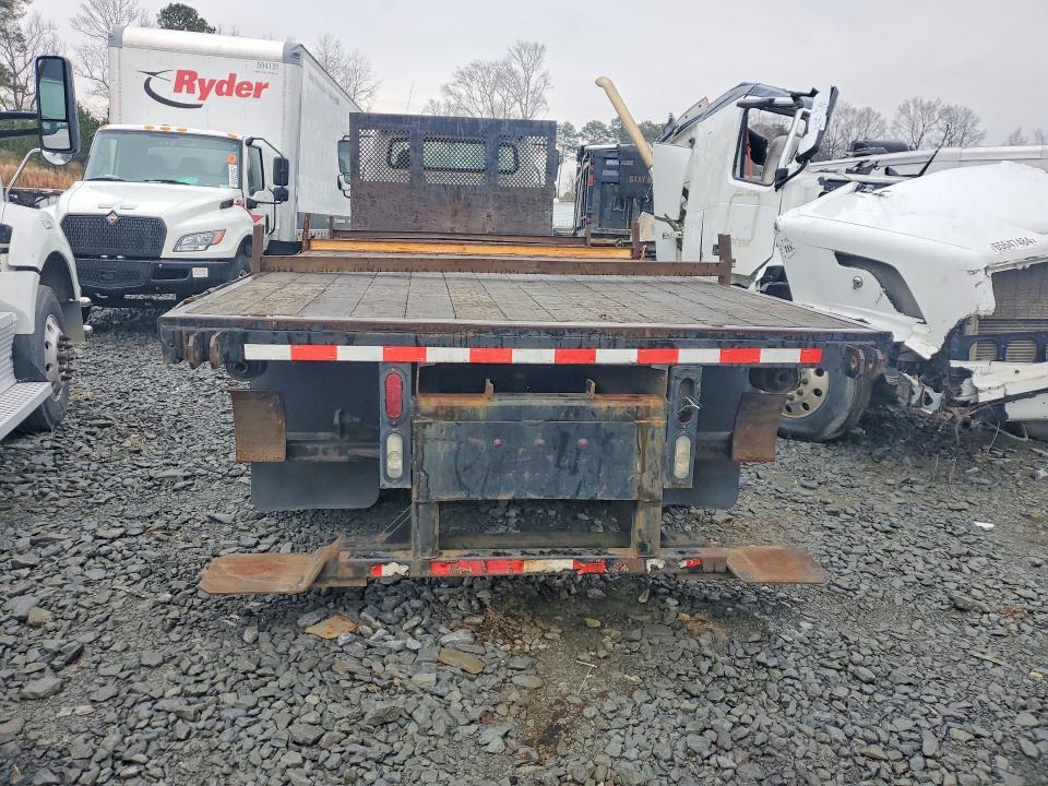 2016 Freightliner Business Class M2 Flatbed Truck