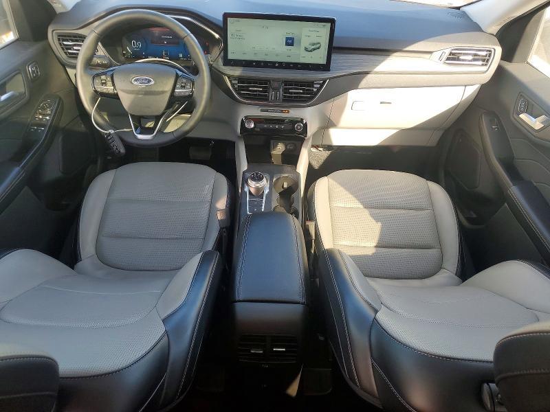 2025 Ford Escape Platinum