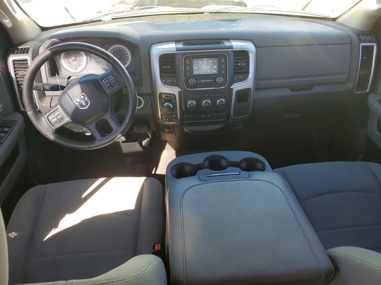2016 Dodge RAM 1500 SLT