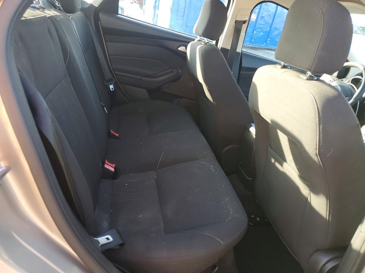 2016 Ford Focus se
