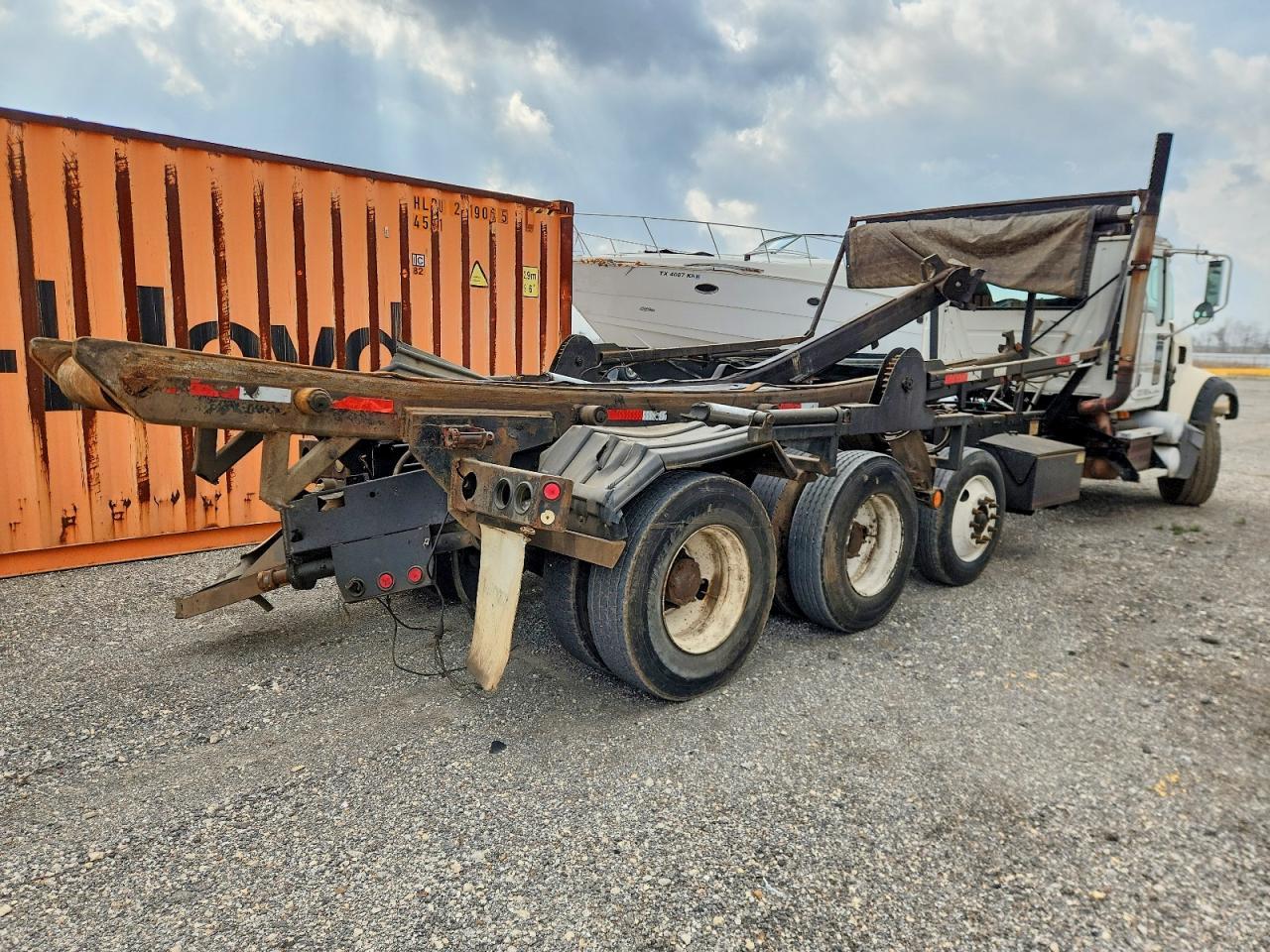2008 Mack GU700 ROLL-OFF Container Truck