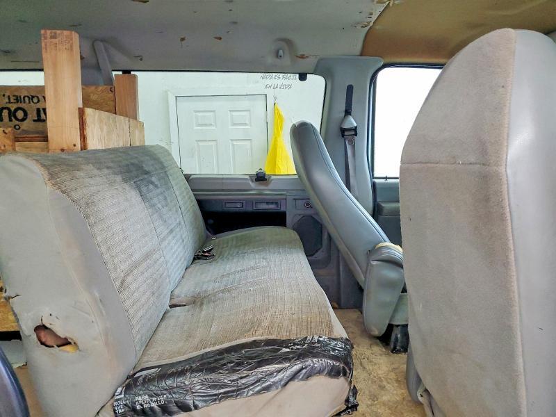 2003 Ford Econoline E350 Super Duty Wagon