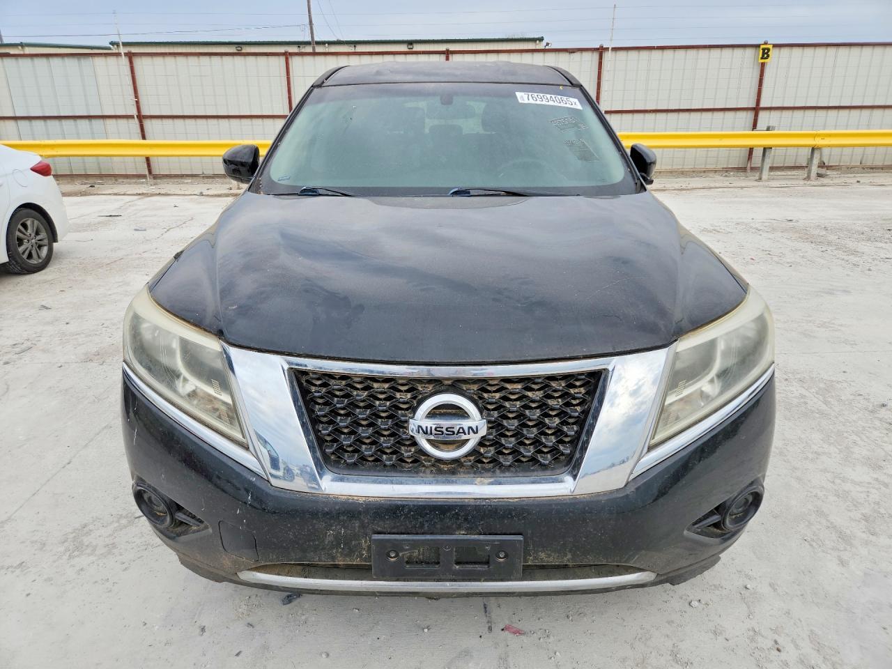 2014 Nissan Pathfinder s
