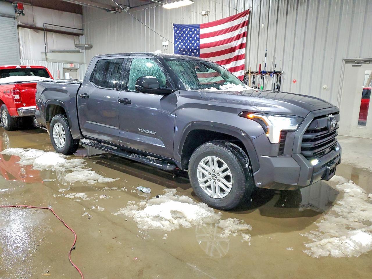 2022 Toyota Tundra SR5