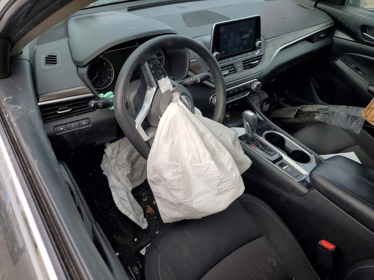 2024 Nissan Altima sv