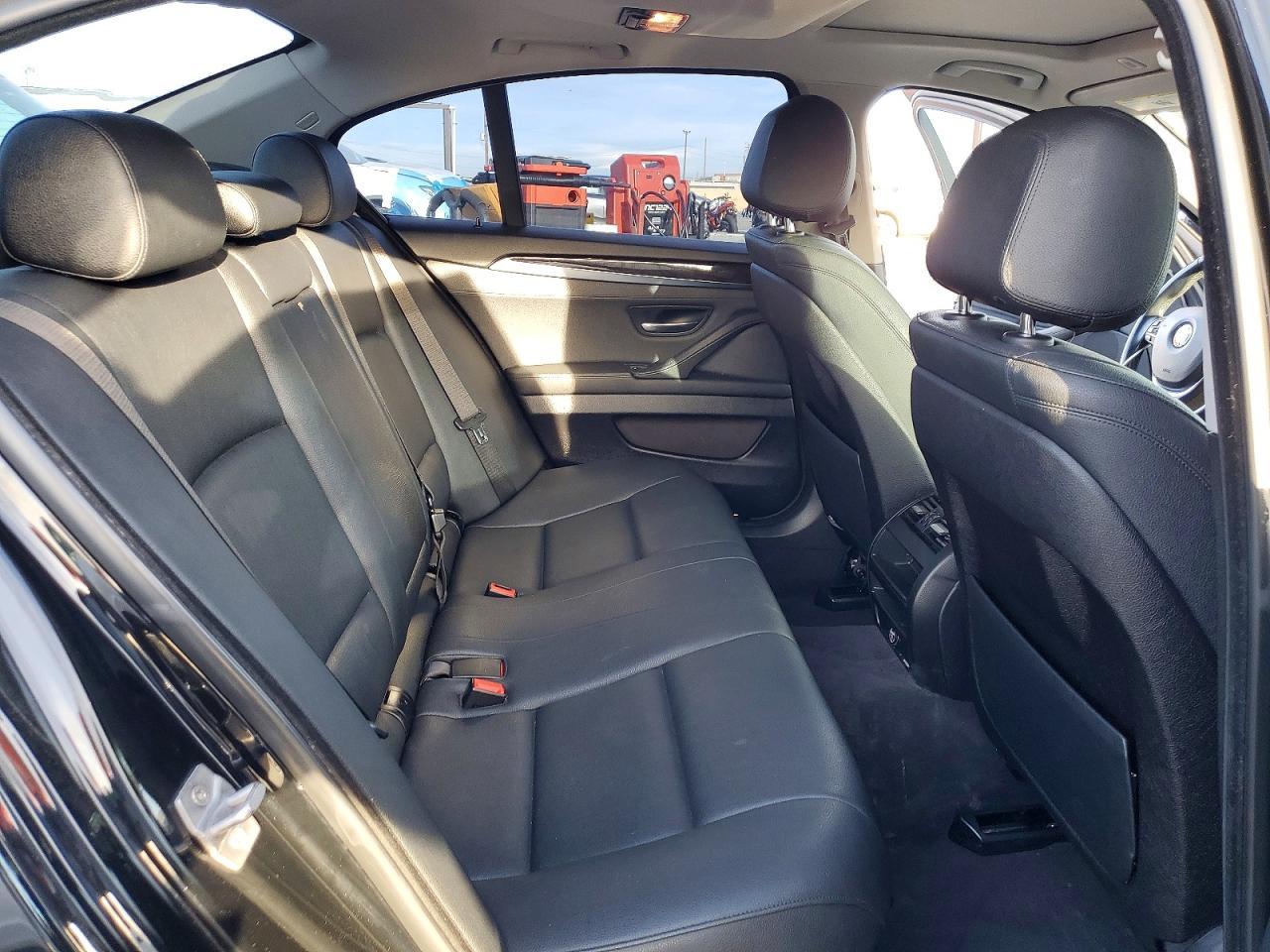 2016 BMW 528 i