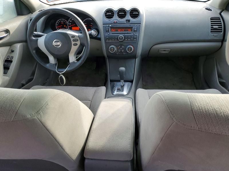 2010 Nissan Altima Base