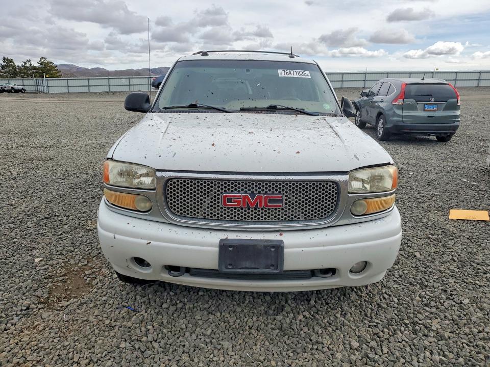 2004 GMC Yukon Denali