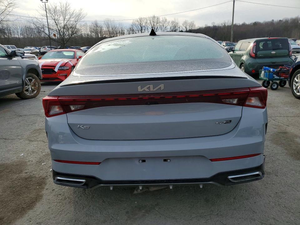 2022 KIA K5